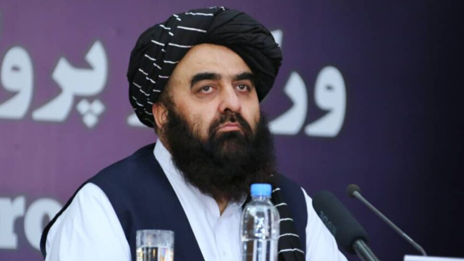 Afghanistan FM Muttaqi Slams Pakistan’s Military, Says Kabul ‘Won’t Bear Your Burdens’