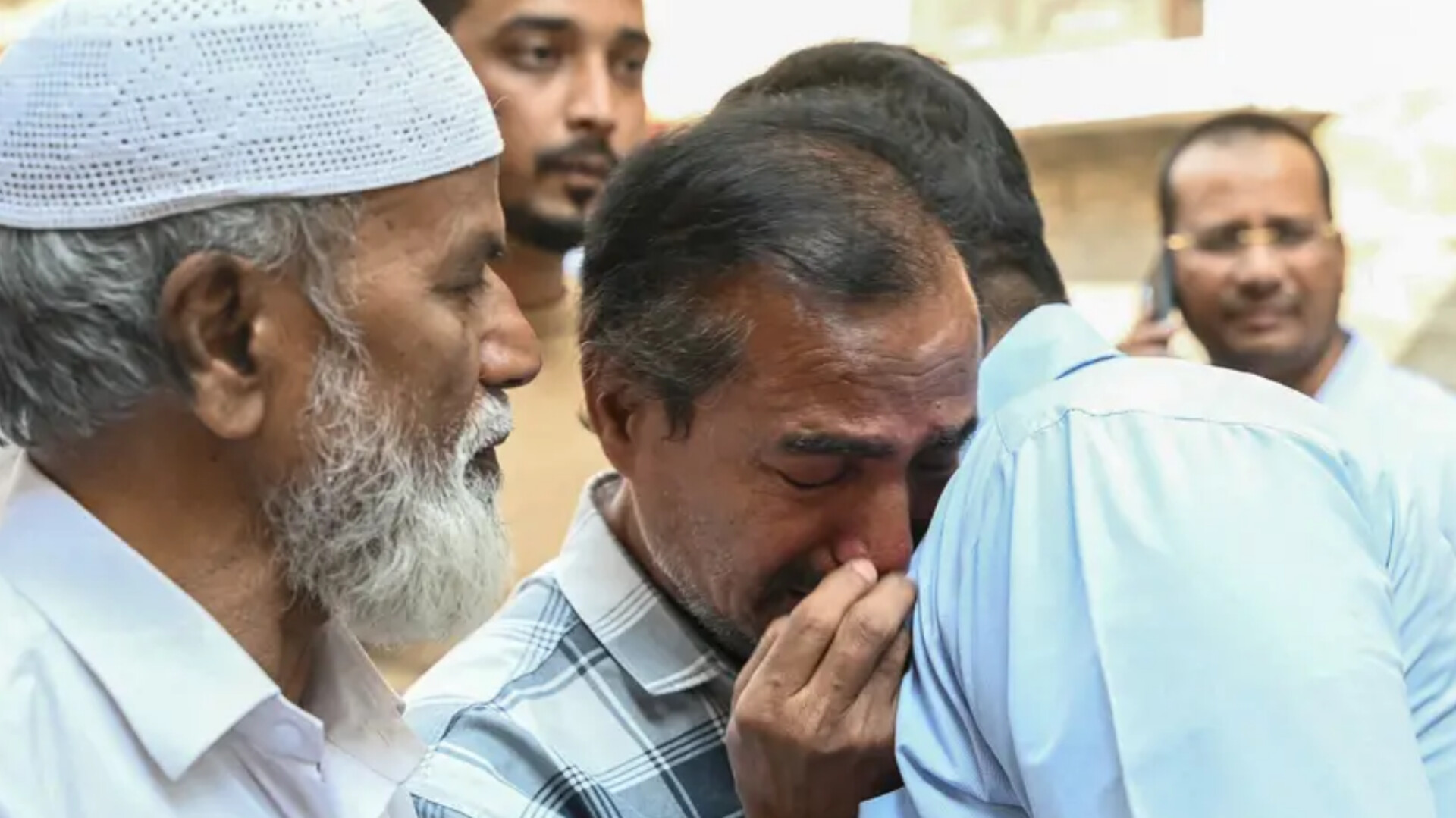 Iran Extends Condolences to India Over Death of Umrah Pilgrims in Saudi Bus Tragedy