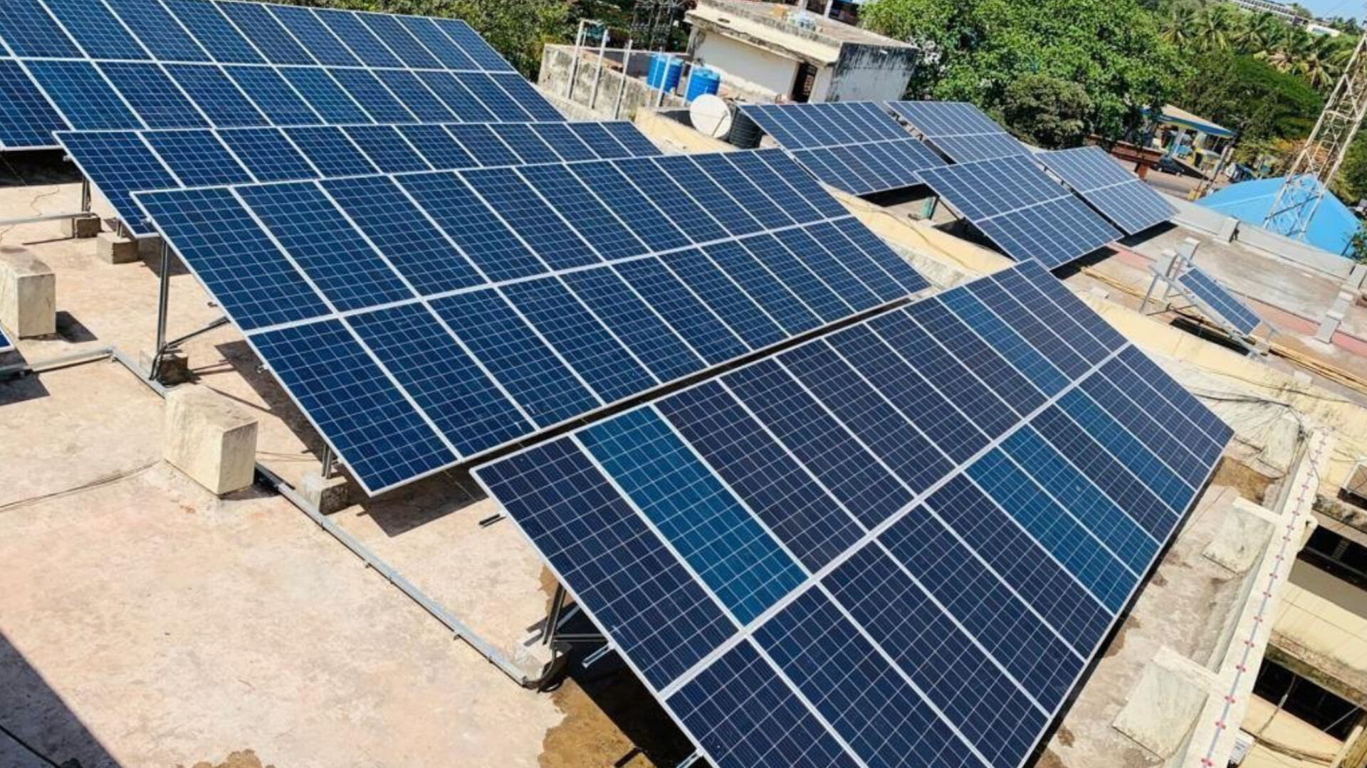1,825 MW Rooftop Solar Installed Across 91,000+ Government Buildings in India